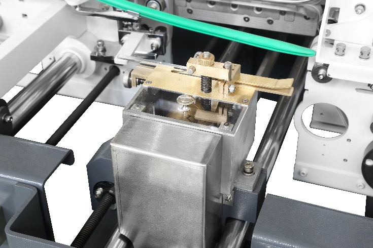 Versatile Folder Gluer YJC-900F